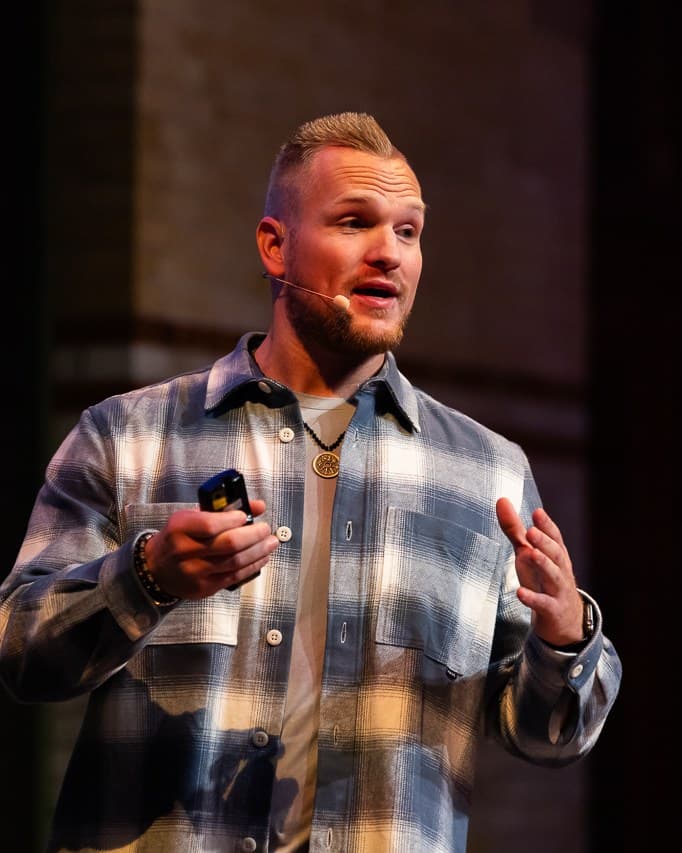 Elroy Heisterkamp spreekt op een crypto-congres